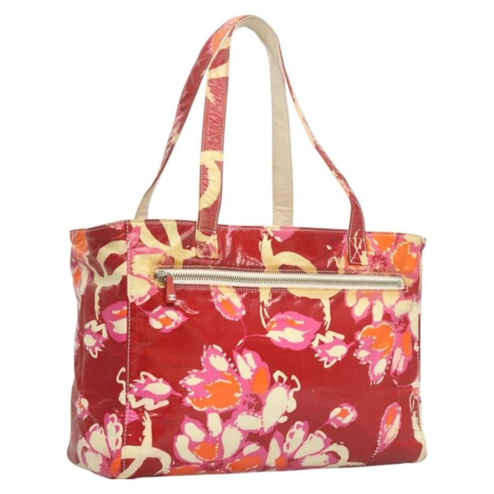 Chanel Floral Eyelet Messenger Embroidered Suede Red Patent_Leather Tote Bag Bag